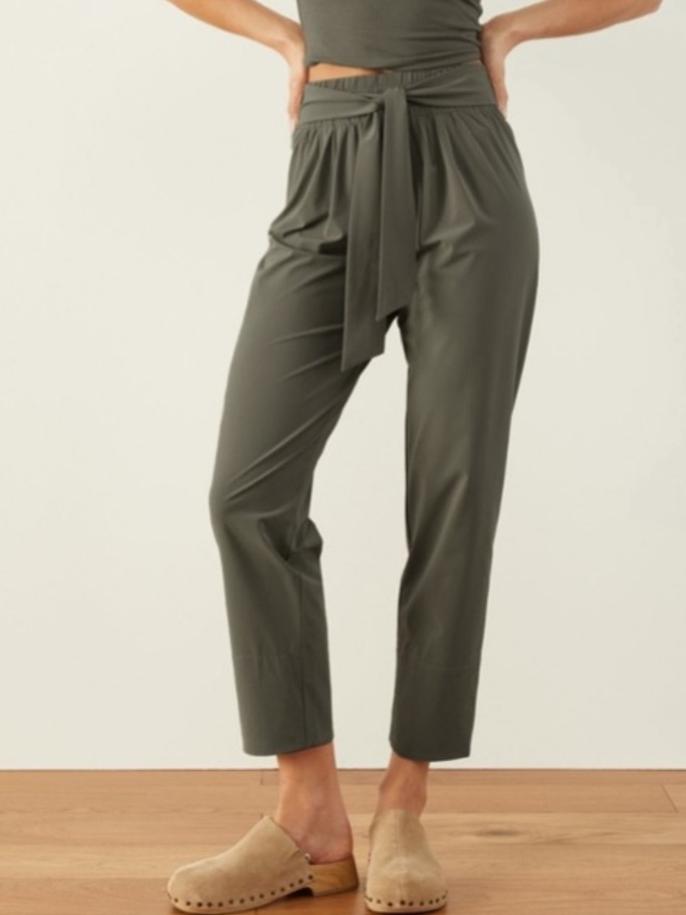 ADAY Green Elastic Tie Waist High Rise Cropped Easy Days Pants Sz. L